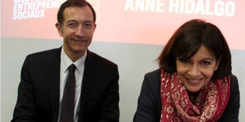 Municipales 2014 : Anne Hidalgo signe le Pacte du Mouves à Paris